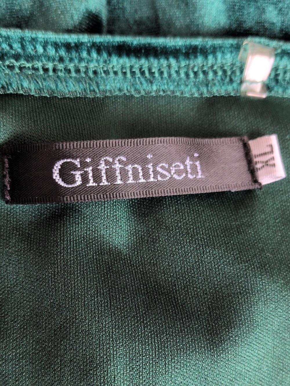 Giffniseti Emerald Green Velvet Dress - Picture 9 of 10